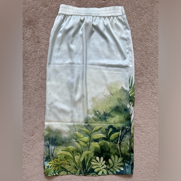 🌴New Rachel Zoe Unique Tropical Satin Maxi Skirt/Beach Coverup Feminine🌴 - Picture 5 of 14